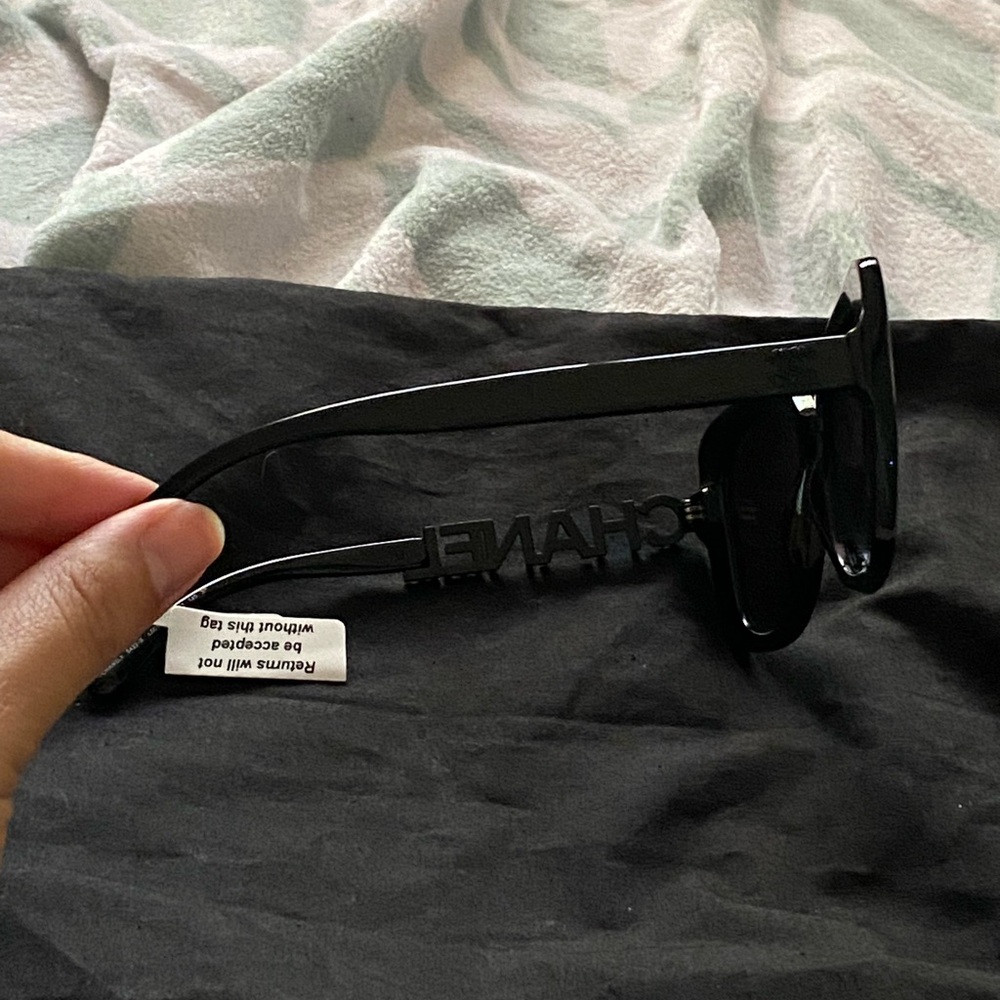 Chanel square sunglasses - Picture 7 of 12